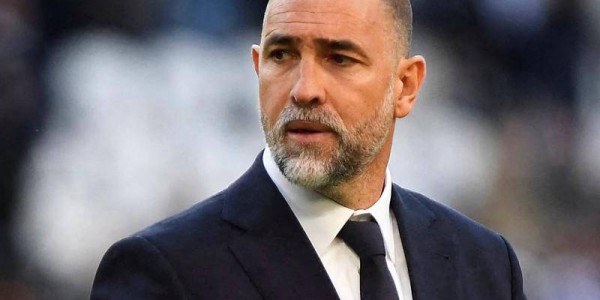 尤文图斯换帅，齐达内不回归，曼联因坎通纳做出重大决定