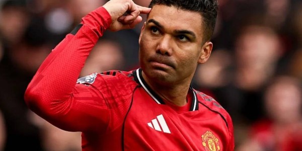 卡塞米罗亲自举荐接班人，曼联求购新援遭皇马搅局