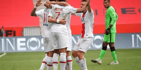 欧冠巅峰对决：巴黎圣日耳曼主场强势，利物浦防线恐难招架