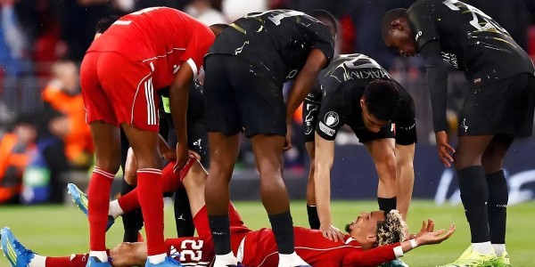 4.8亿豪购换来四大皆空！利物浦魂断欧冠，斯洛特的锅能甩给谁？