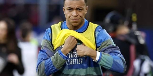 伤情已是巨大谜团：左膝扭伤保守治疗，姆巴佩出战曼城成疑问