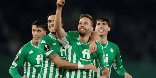 西甲焦点战：巴列卡诺VS埃尔切，保级与反弹的双重博弈