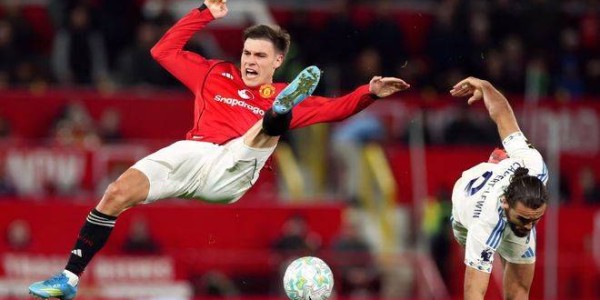 比乌加特还烂！曼联两大废柴拖垮球队，卡里克再不清醒就晚了