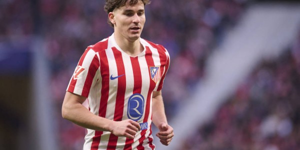 阿尔瓦雷斯遭遇职业生涯最大危机！万达大都会球场嘘声四起，西蒙尼该如何力挽狂澜？