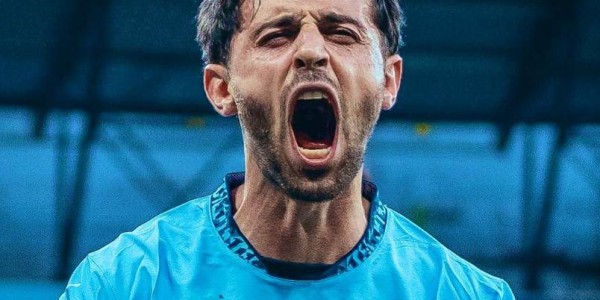 曼城官宣队长离队，瓜帅4连冠王朝落幕，B席还能降薪加盟巴萨吗？