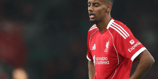 卫冕冠军又翻车，被阿森纳甩开11分，1.4亿巨星哑火：3射门0进球