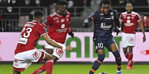 埃因霍温VS那不勒斯！落魄豪门生死战，三大看点定胜负