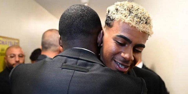 亚马尔祝贺登贝莱获金球奖 期待明年夺冠