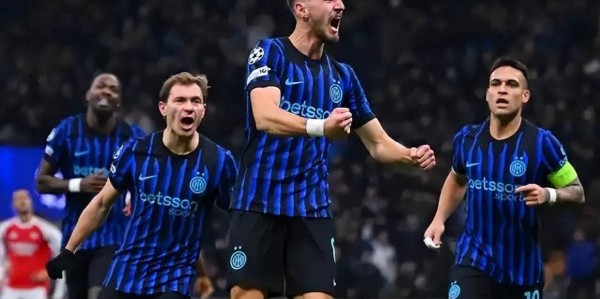 国米1-3不敌阿森纳，欧冠遭遇三连败，齐沃无奈认怂，两大新星成遮羞布