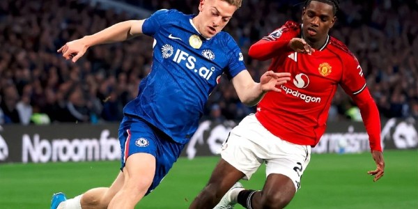 一战成名！阿森纳弃将成曼联铁闸，200万欧身价平替6000万欧约罗