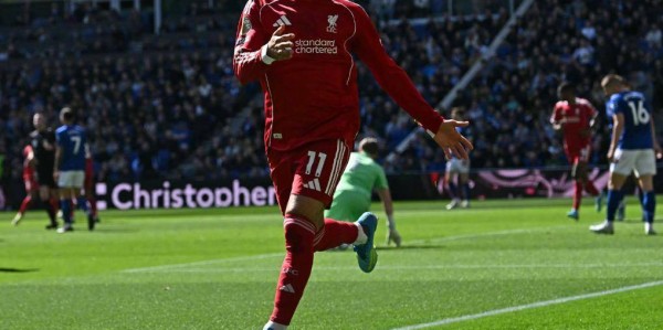 队魂100分钟绝杀，天价新援隐身萨拉赫破门，利物浦2-1埃弗顿