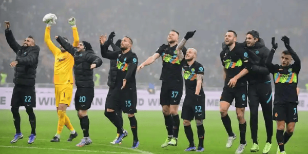 爆文标题：周日003意甲都灵VS莱切 保级生死战！12人伤病VS进攻哑火，小球稳了？