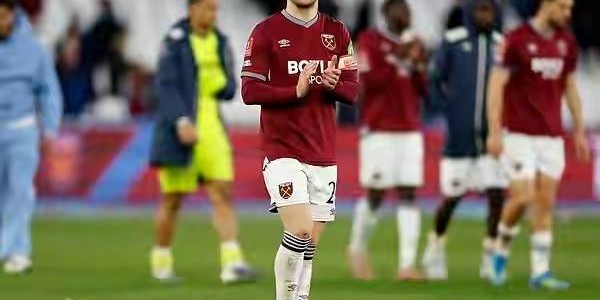 足坛悲喜夜，皇马1-1赫罗纳，铁锤帮4-0狼队，罗马3-0，霍村2-2