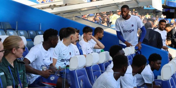 达斯坦·萨特帕耶夫：切尔西新星在欧冠舞台上的闪耀表现