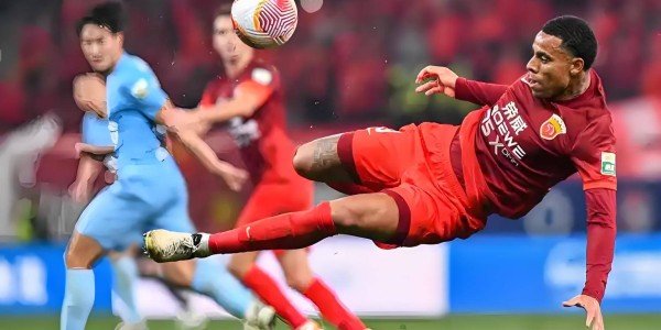 德布劳内7500万欧转会曼城成经典：天价投资如何铸就蓝月王朝