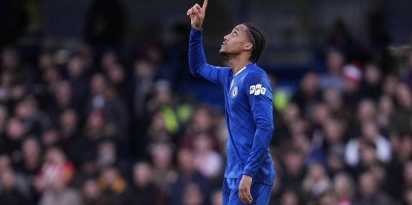 97分钟绝杀！英联杯决赛定一席，阿森纳双杀切尔西晋级，33年首冠仅一步之遥