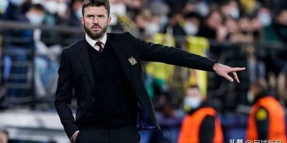 卡里克稳拿曼联正式帅位？欧冠门票背后，红魔的隐忧一点没少