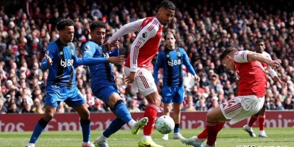 1-2 阿尔特塔失控？阿森纳爆冷负于伯恩茅斯 重燃与曼城的争冠悬念！倚天足球