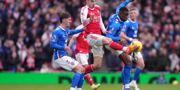 英超-约克雷斯双响苏维门迪贴地斩 阿森纳3-0先赛9分领跑