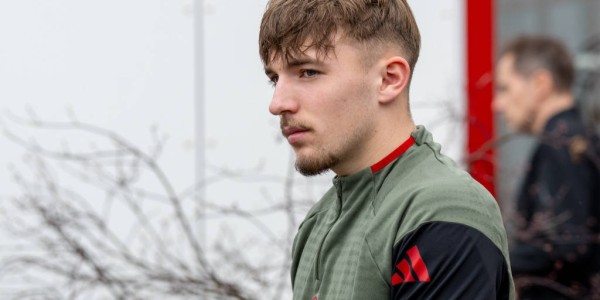 欧冠焦点战：凯恩火线复出，拜仁伯纳乌之夜悬念迭起