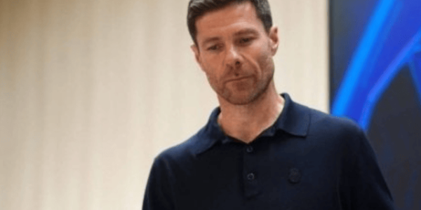 皇马主帅还没过关！2天后西甲非胜不可，输球或走人，2巨星能救他