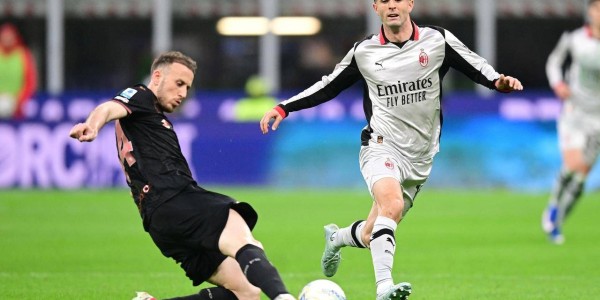 3-2击败都灵，AC米兰避免2连败，反超那不勒斯，逼近意甲榜首