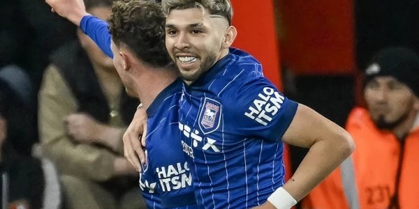 转会1+1：切尔西边缘人或高价外租拜仁布莱顿前锋将加盟法甲新贵