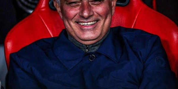 随着皇马2-4憾失好局，欧冠附加赛16强诞生，穆里尼奥又战老东家