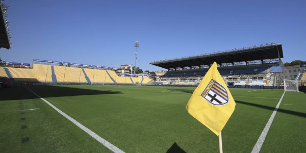 尤文边卫坎比亚索遭禁赛2场！意甲首轮红牌背后的战术思考与影响