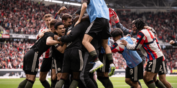 德甲最新积分战报：拜仁奇迹逆袭，勒沃库森轰入6球，多特4连胜