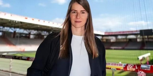 "足球女神"也没用！德甲历史首位女主帅首秀落败，球队仍陷降级区