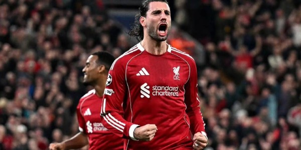 欧冠一夜7球+惊天逆转，巴萨大胜利物浦逆转，八强全部出炉