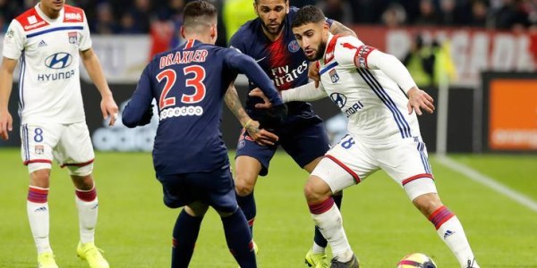 法甲两极对决：南特主场保级生死战 朗斯冲冠路上的"铁桶阵"考验