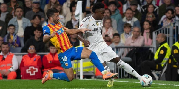 西甲-姆巴佩双响贝林厄姆建功 皇马4-0瓦伦西亚各赛事6连胜