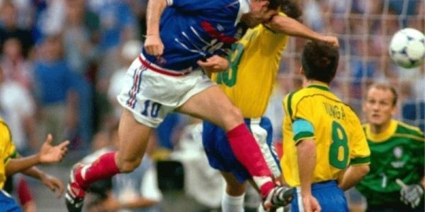 踢了3届世界杯都是巴西主力，却在全盛时期沦为意甲替补，悍将在国家队风光却失意于俱乐部