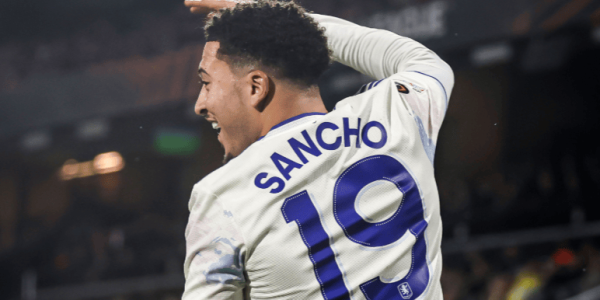 23场1球1助攻！身价暴跌1.1亿欧，维拉拒绝买断桑乔，曼联太亏了