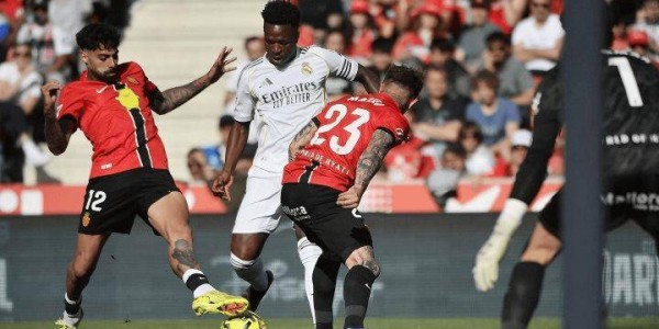 随着巴萨2-1马竞，贝蒂斯0-0，皇马1-2遭绝杀，西甲最新积分出炉