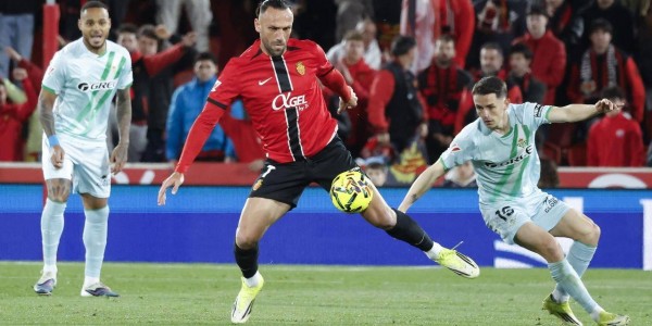 随着马竞0-3，贝蒂斯2-1，瓦伦西亚2-0，西甲最新积分榜出炉