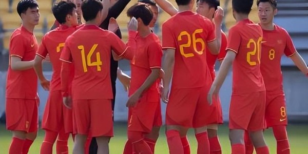 终于等到你！张稀哲之后在2026年终于又有国足大牌后腰，要留洋出战德甲