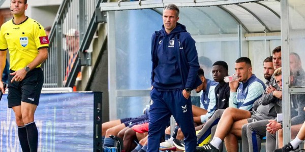 范佩西7场不败成为曼联换帅最佳选择？