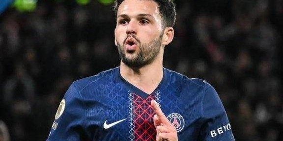 法甲巴黎经欧冠鏖战后战梅斯，30完胜登顶，朗斯能反超吗？