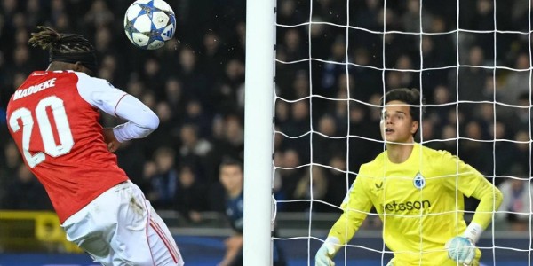 欧冠阿森纳3-0完胜布鲁日，马杜埃凯豪取两球，伤停核心缺阵新星闪耀