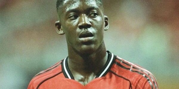 曼联停止新帝星续约谈判，离队成时间问题！拉爵坚持卡塞米罗必须降薪