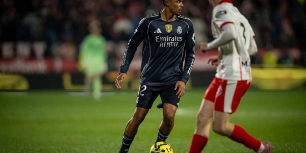 西甲焦点战：毕尔巴鄂主场迎战状态低迷的皇马，抢分形势几何？