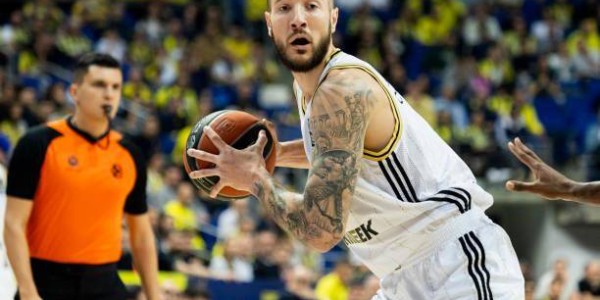 前马刺中锋将离开效力3年的老东家，他还会继续留在法甲赛场吗？