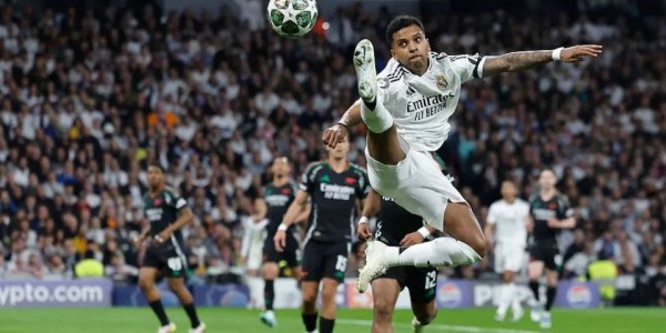 梅西接班人马斯坦托诺崛起！皇马右路变天，罗德里戈困局尴尬