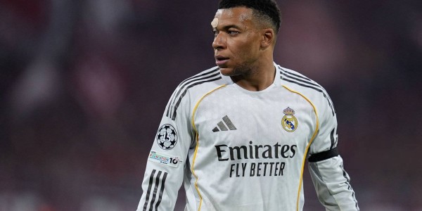 西甲双雄梦碎欧冠：同一的剧本，皇马巴萨时代双双落幕