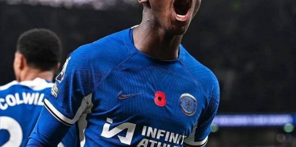 切尔西重磅：大幅涨薪+7年长约，锁定身价1.1亿后腰，罗马诺确认