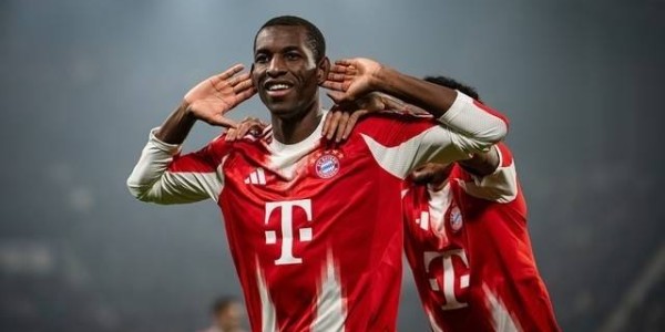 欧冠疯狂一夜！10亿豪门轰然倒下，拜仁6-1大胜却哭了，马竞5-2