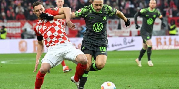 欧协联生死续命战！克拉约瓦主场死磕美因茨，罗超锐锋硬刚德甲铁卫